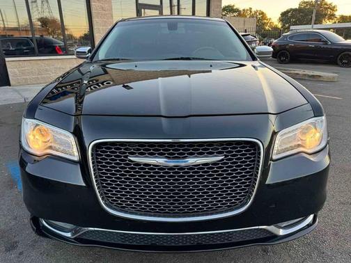 2018 Chrysler 300 Limited