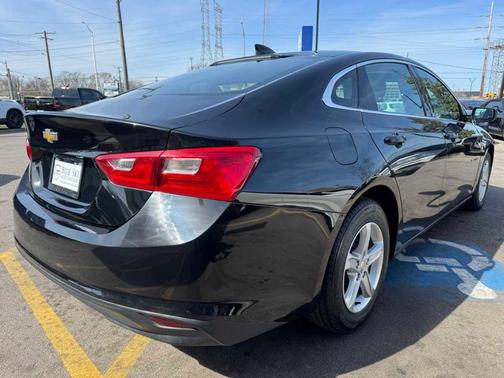 Mosaic Black Metallic 2020 Chevrolet Malibu 1LS