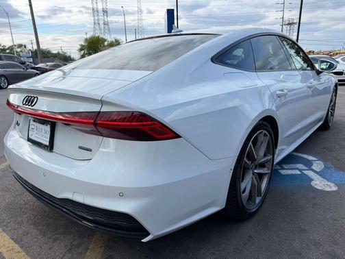 Glacier White Metallic 2021 Audi A7 55 Premium
