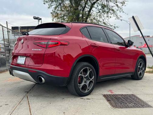 2018 Alfa Romeo Stelvio Sport