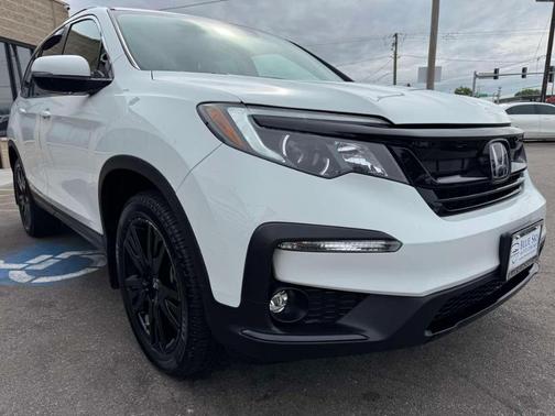 Platinum White Pearl 2021 Honda Pilot Special Edition