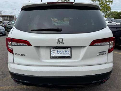 Platinum White Pearl 2021 Honda Pilot Special Edition