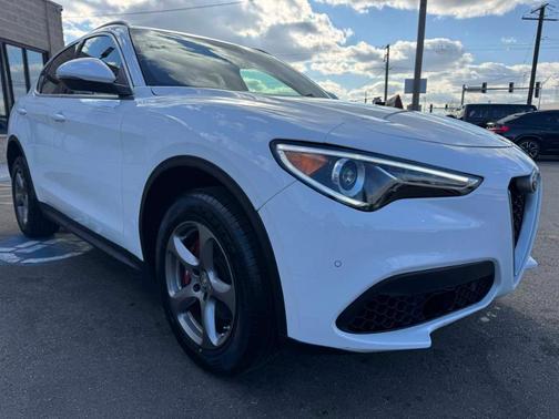 2018 Alfa Romeo Stelvio Base
