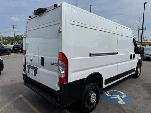 Bright White Clearcoat 2024 RAM ProMaster 2500 High Roof