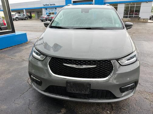 Ceramic Gray Clearcoat 2022 Chrysler Pacifica Touring L