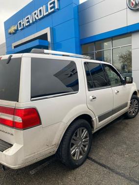 2010 Lincoln Navigator Base