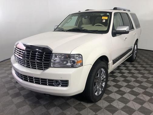 2010 Lincoln Navigator Base