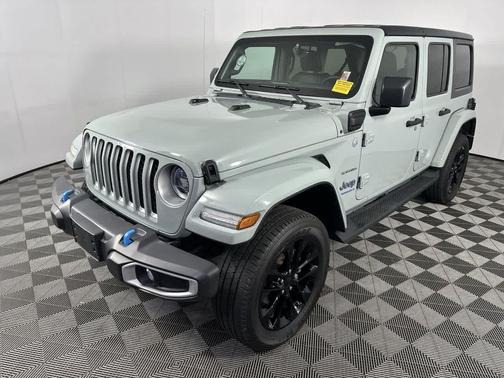 Earl Clearcoat 2023 Jeep Wrangler 4xe Sahara