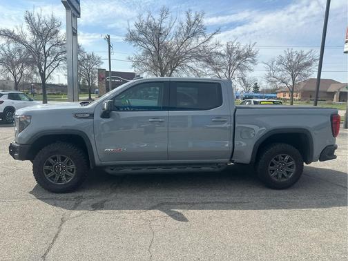2024 GMC Sierra 1500 AT4X