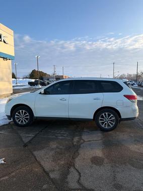 2013 Nissan Pathfinder S