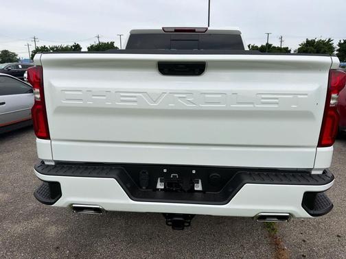 Summit White 2025 Chevrolet Silverado 1500 RST