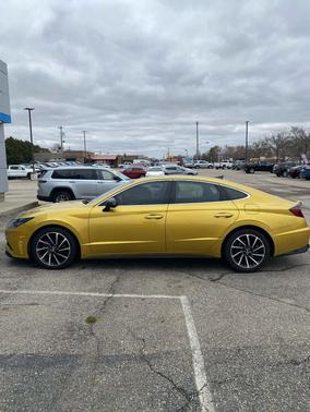 2020 Hyundai SONATA SEL Plus