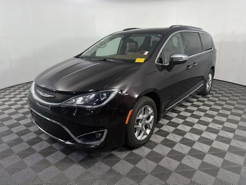 Dark Cordovan Pearlcoat 2018 Chrysler Pacifica Limited