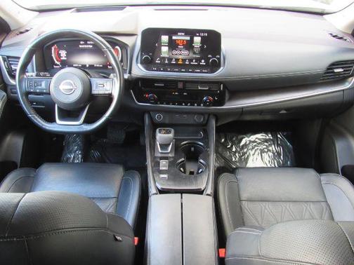 2022 Nissan Rogue Platinum
