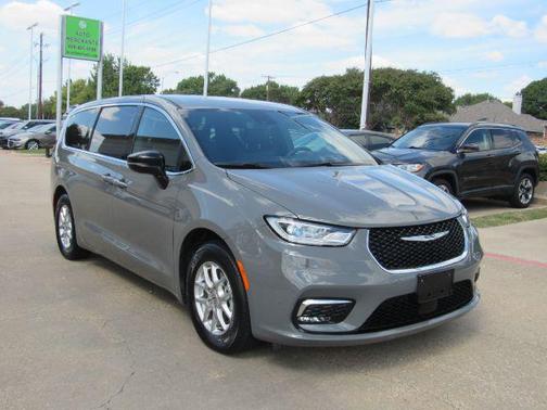 2025 Chrysler Pacifica L