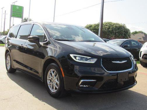 2025 Chrysler Pacifica L