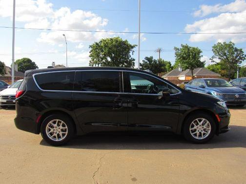 2025 Chrysler Pacifica L