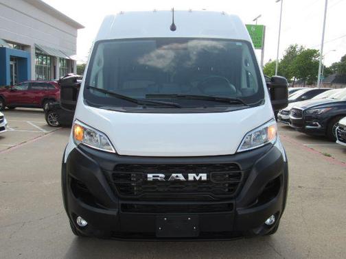 2025 RAM ProMaster 2500 Tradesman