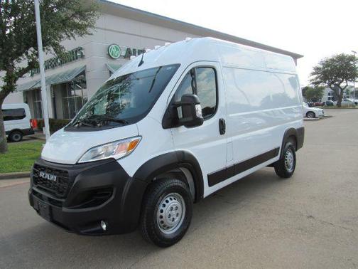 2025 RAM ProMaster 2500 Tradesman