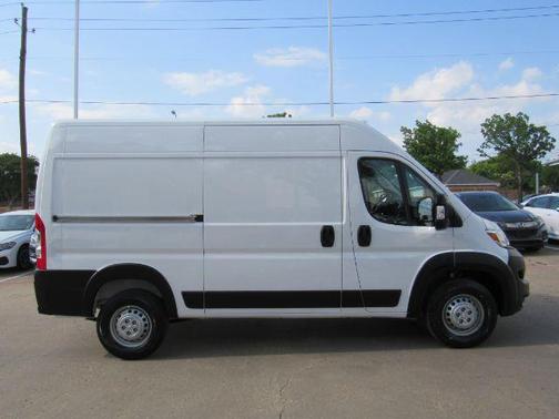 2025 RAM ProMaster 2500 Tradesman