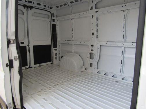 2025 RAM ProMaster 2500 Tradesman