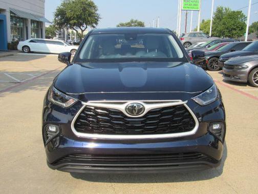2021 Toyota Highlander LE