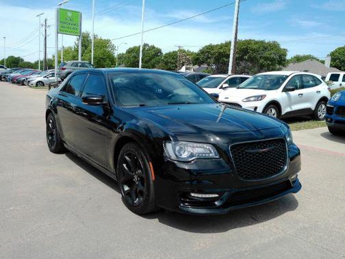 Gloss Black 2022 Chrysler 300 S
