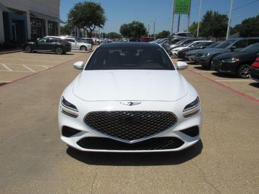 2022 Genesis G70 2.0T RWD