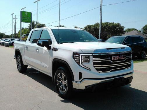 Glacier White Tricoat 2026 GMC Sierra 1500 SLT