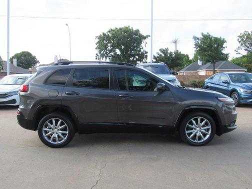 2018 Jeep Cherokee Latitude