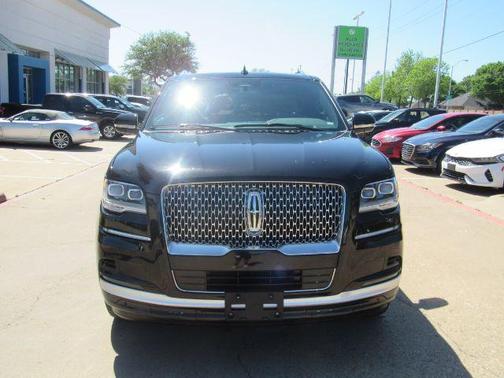 2024 Lincoln Navigator Premiere