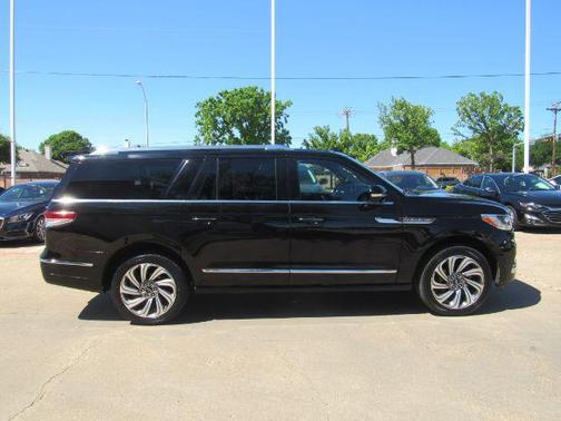 2024 Lincoln Navigator Premiere