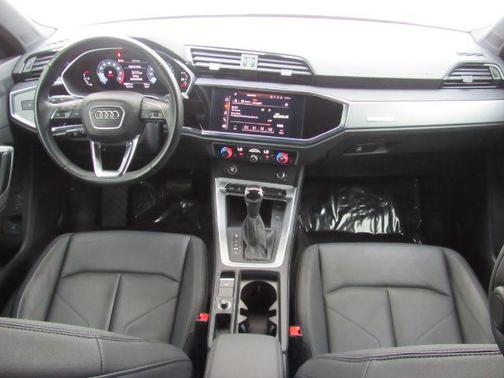 2022 Audi Q3 45 S line Premium Plus