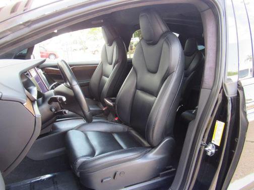 2020 Tesla Model X Long Range Plus Dual Motor All-Wheel Drive