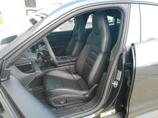 2023 Porsche Taycan Taycan