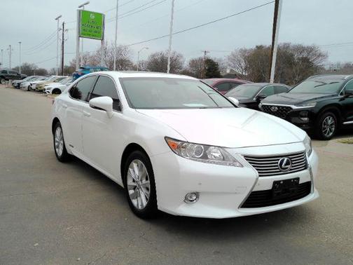 2015 Lexus ES 300h Base