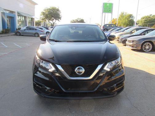 2022 Nissan Rogue Sport S