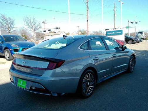 2023 Hyundai SONATA Hybrid SE