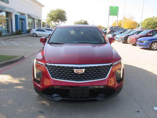 2024 Cadillac XT4 Sport