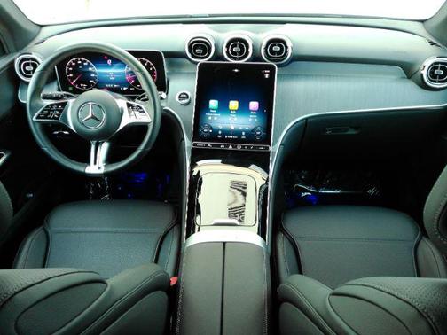 2025 Mercedes-Benz GLC 300 Base
