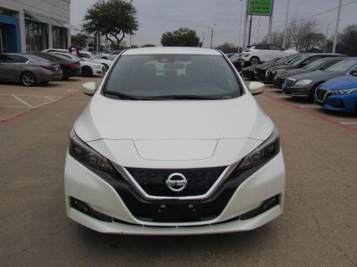 2022 Nissan Leaf SV 40 kWh