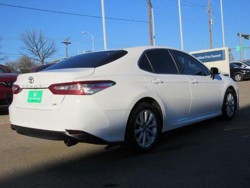 2018 Toyota Camry LE