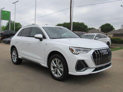 2025 Audi Q3 Premium 45 TFSI S line quattro Tiptronic
