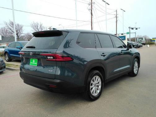 2025 Toyota Grand Highlander XLE