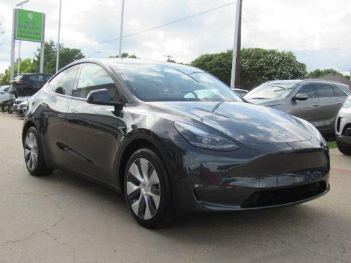 2024 Tesla Model Y Long Range Dual Motor All-Wheel Drive