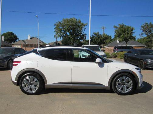 2024 Genesis GV60 Standard RWD