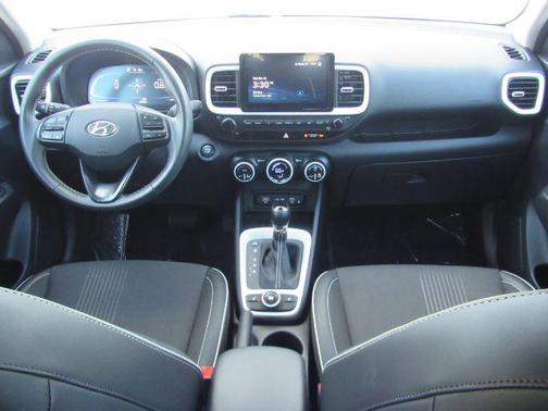 2024 Hyundai VENUE Limited