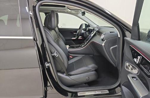 2023 Mercedes-Benz GLC 300 4MATIC