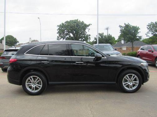 2023 Mercedes-Benz GLC 300 4MATIC