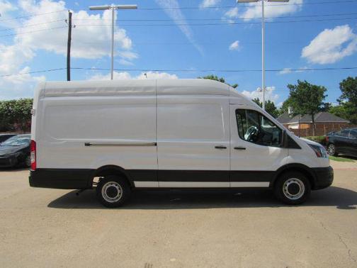 2022 Ford Transit-250 Base